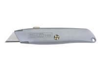 STANLEY® Trapez kniv 99EC. Knivbladholder i håndgrebet. Kniven leveres med 5 knivblade