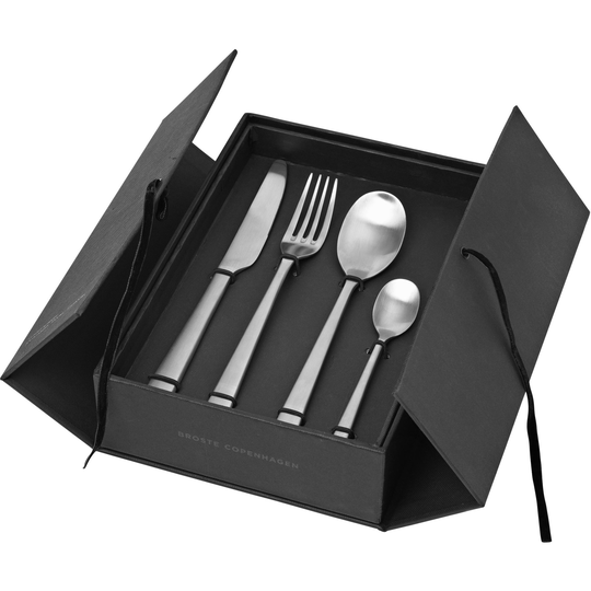 Broste Copenhagen Hune Brushed Satin, bestickset m. 16 delar