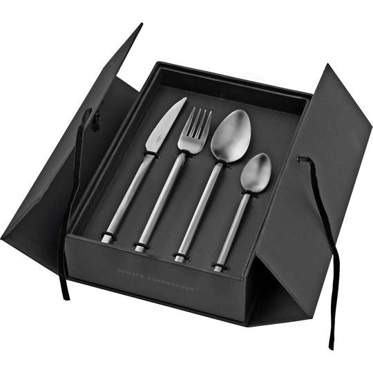 Broste Copenhagen Sletten Full Satin, bestickset m. 16 delar
